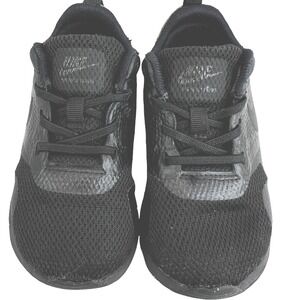 Nike Air Max Tavas Sneakers Kids Size‎ 7C Black Low Top Athletic Shoes Lace Up